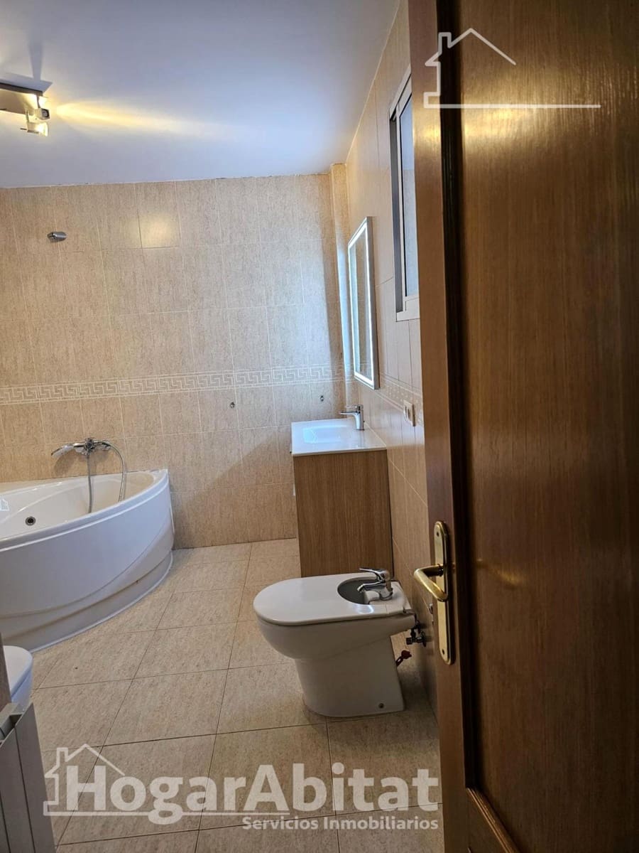 4 sypialnia Penthouse na sprzedaż w Castello de la Plana - 275 000 € (Ref: 9975489)