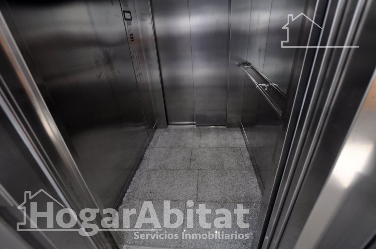 2 bedroom Penthouse for sale in Valencia city with pool garage - € 290,000 (Ref: 9975495)