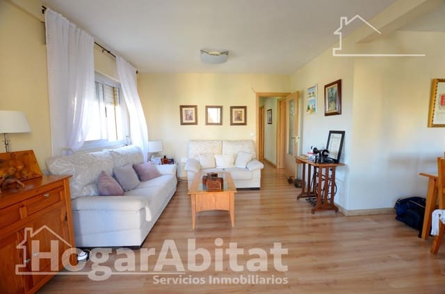 3 soveværelse Lejlighed til salg i Virgen del Carmen, Alicante by - € 150.000 (Ref: 9977375)