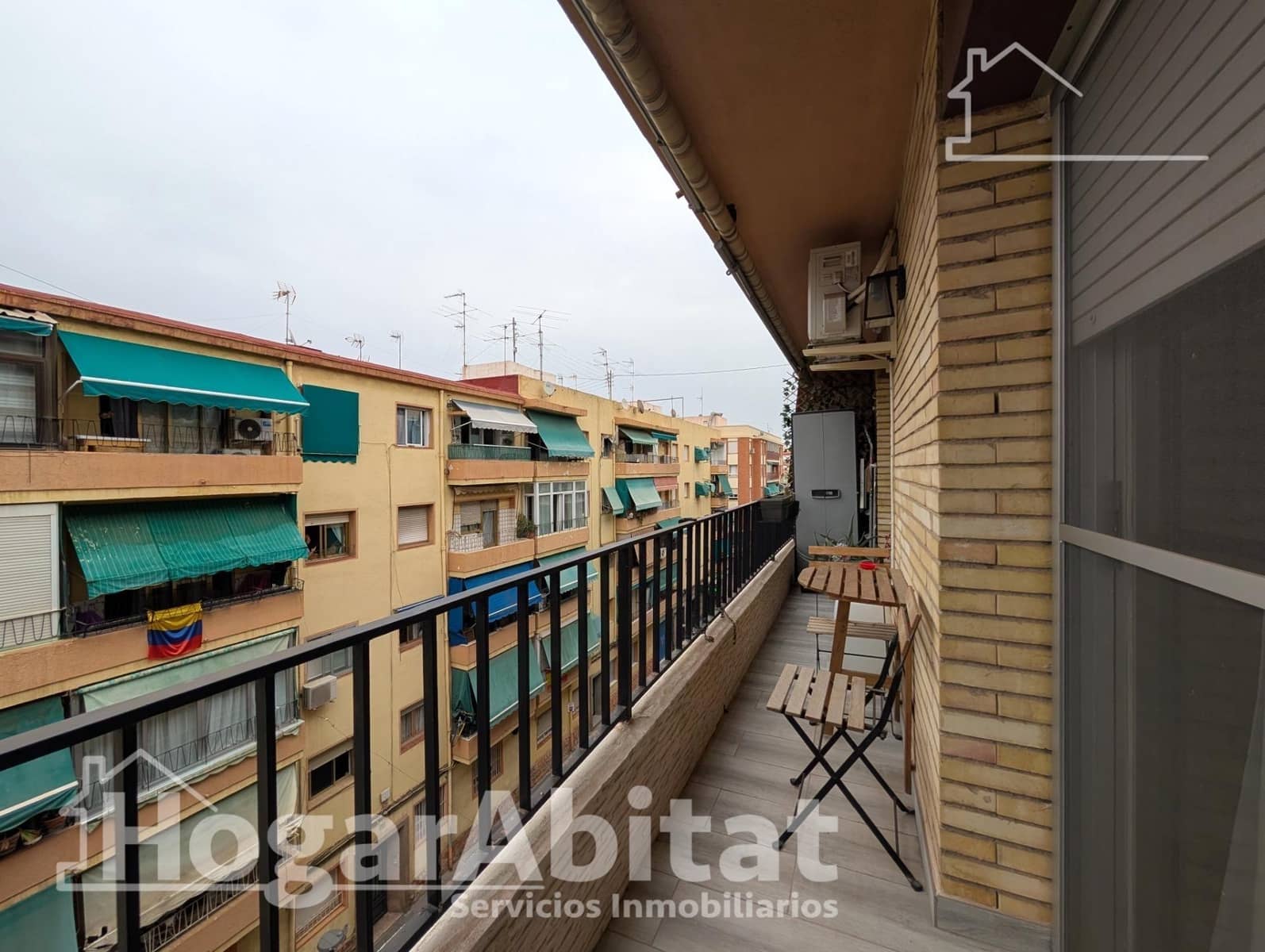 3 soveværelse Lejlighed til salg i Alicante by - € 190.000 (Ref: 9978930)