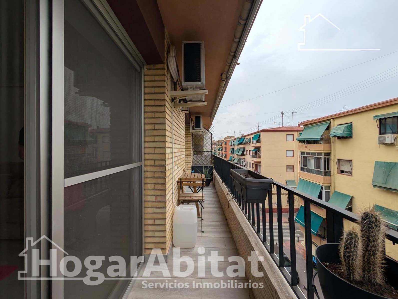 3 soveværelse Lejlighed til salg i Alicante by - € 190.000 (Ref: 9978930)