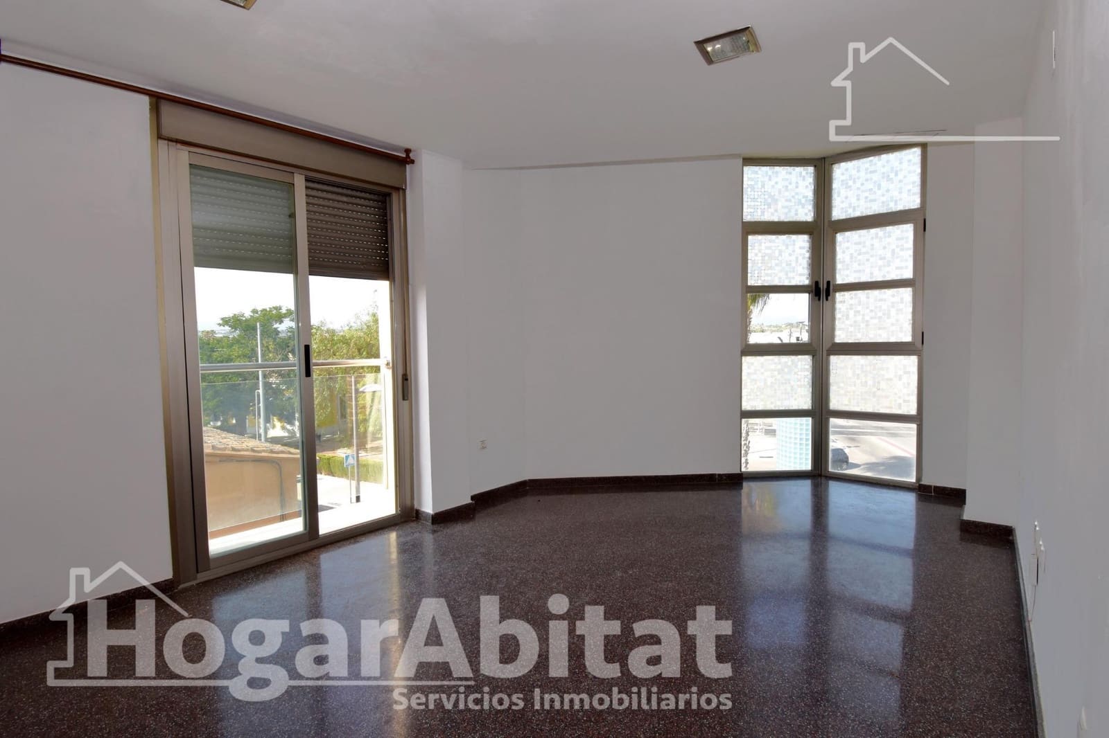 3 soverom Leilighet til salgs i Benaguasil med garasje - € 140 000 (Ref: 9990764)