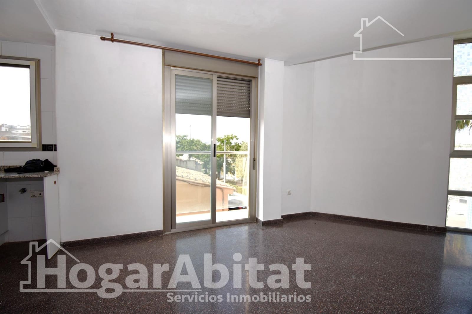 3 soverom Leilighet til salgs i Benaguasil med garasje - € 140 000 (Ref: 9990764)