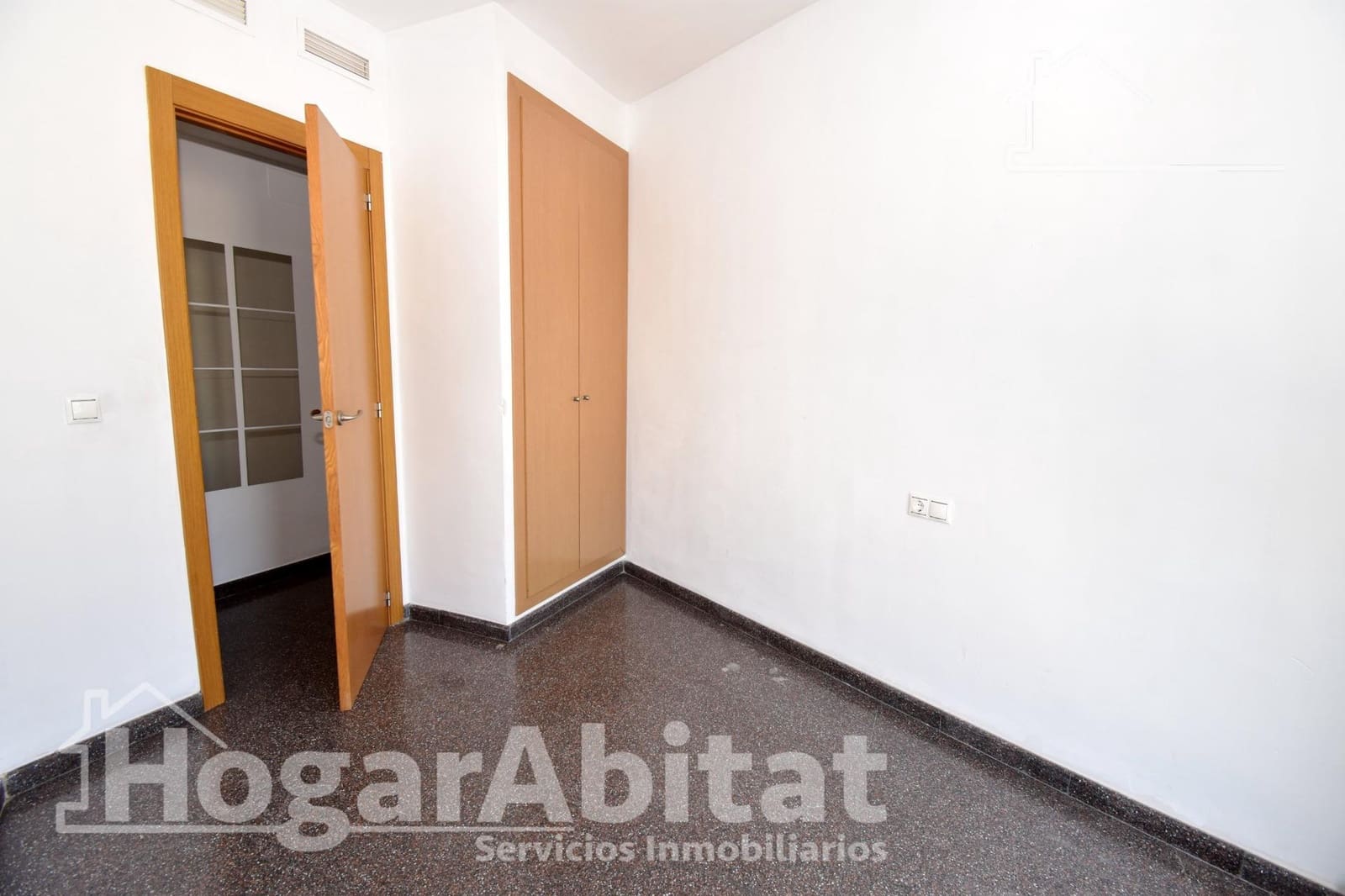 3 soverom Leilighet til salgs i Benaguasil med garasje - € 140 000 (Ref: 9990764)