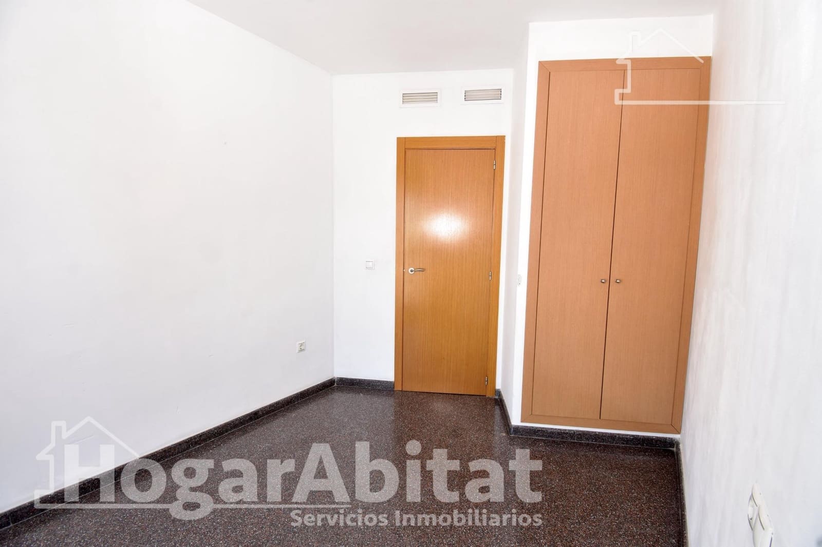 3 soverom Leilighet til salgs i Benaguasil med garasje - € 140 000 (Ref: 9990764)