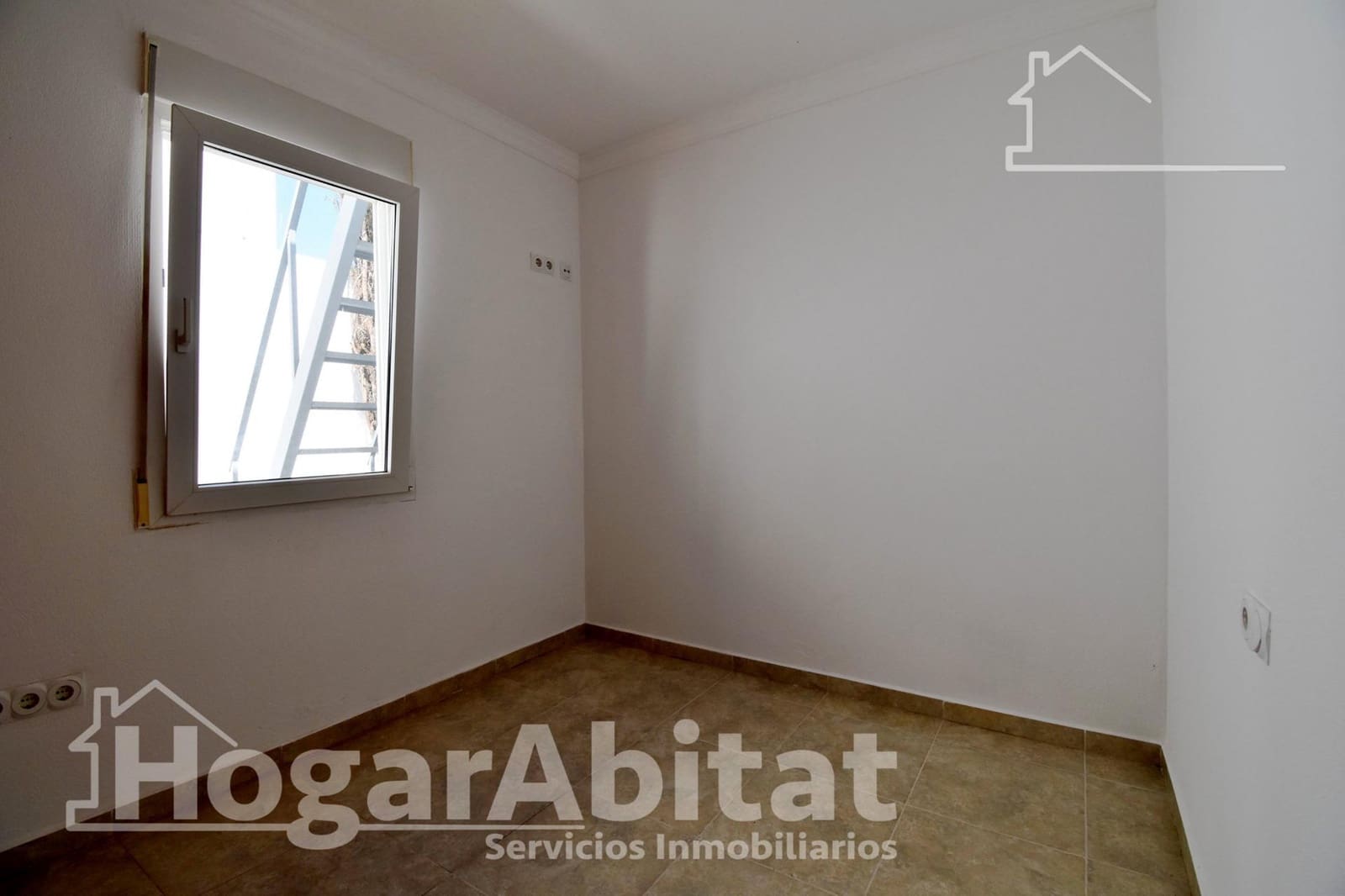 Adosado de 3 habitaciones en Dénia en venta - 350.000 € (Ref: 9990765)
