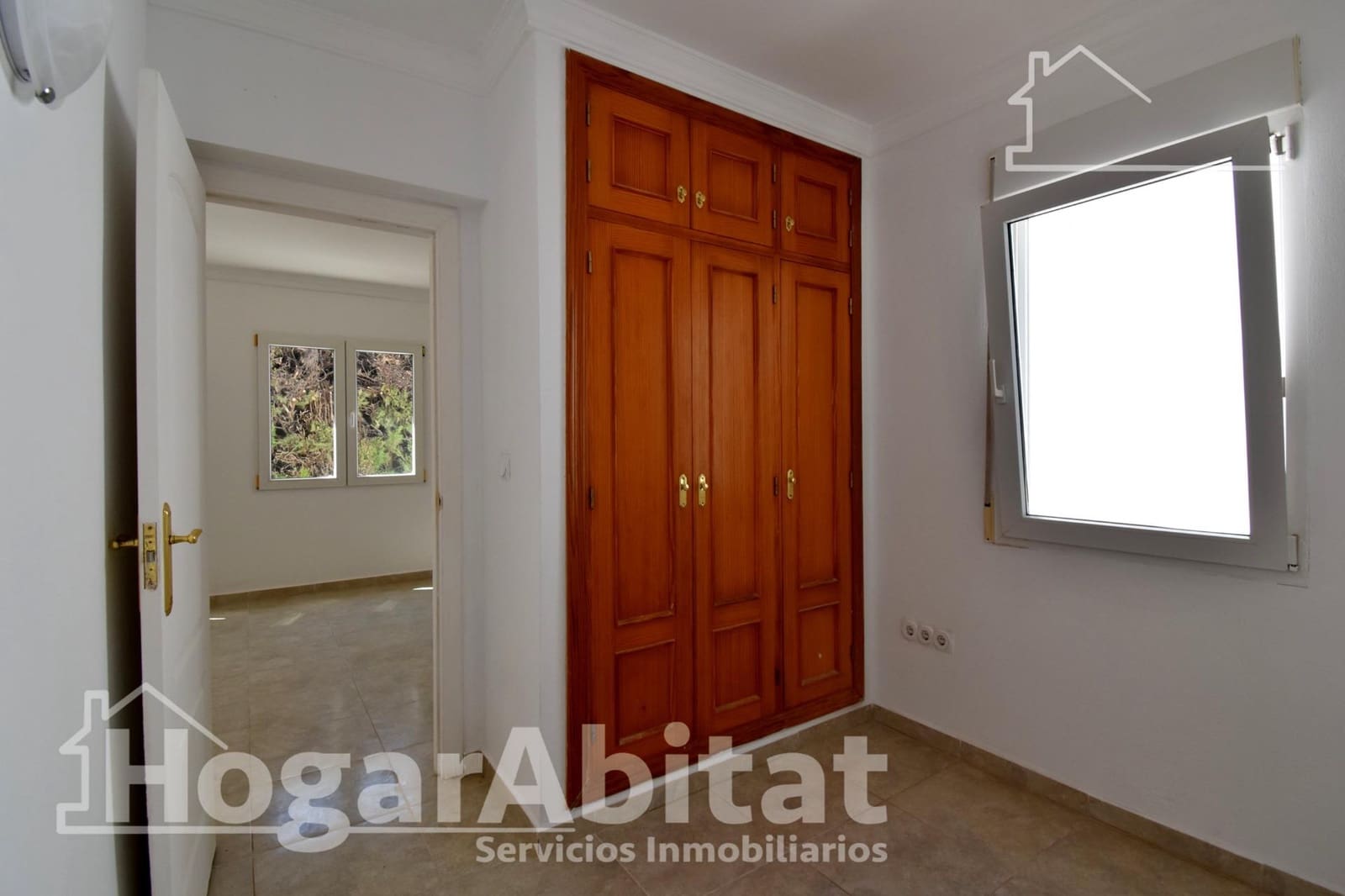 Adosado de 3 habitaciones en Dénia en venta - 350.000 € (Ref: 9990765)