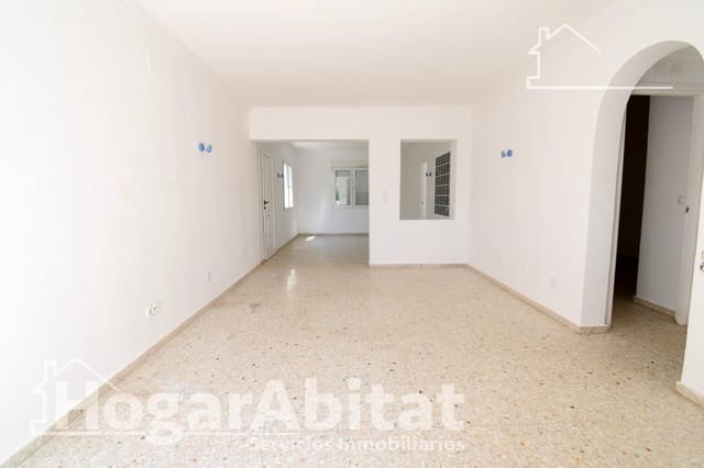 Adosado de 3 habitaciones en Dénia en venta - 350.000 € (Ref: 9990765)