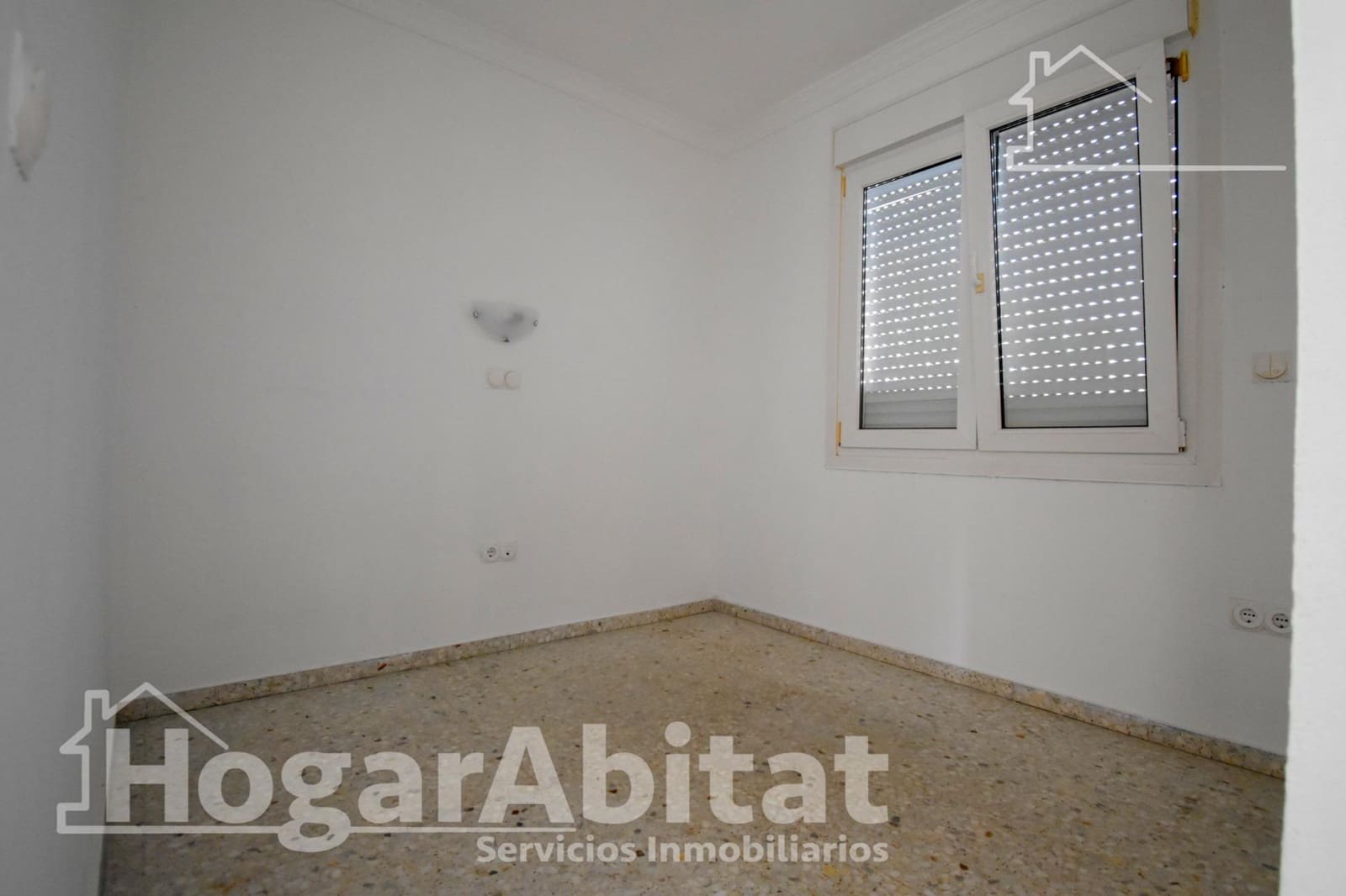 Adosado de 3 habitaciones en Dénia en venta - 350.000 € (Ref: 9990765)