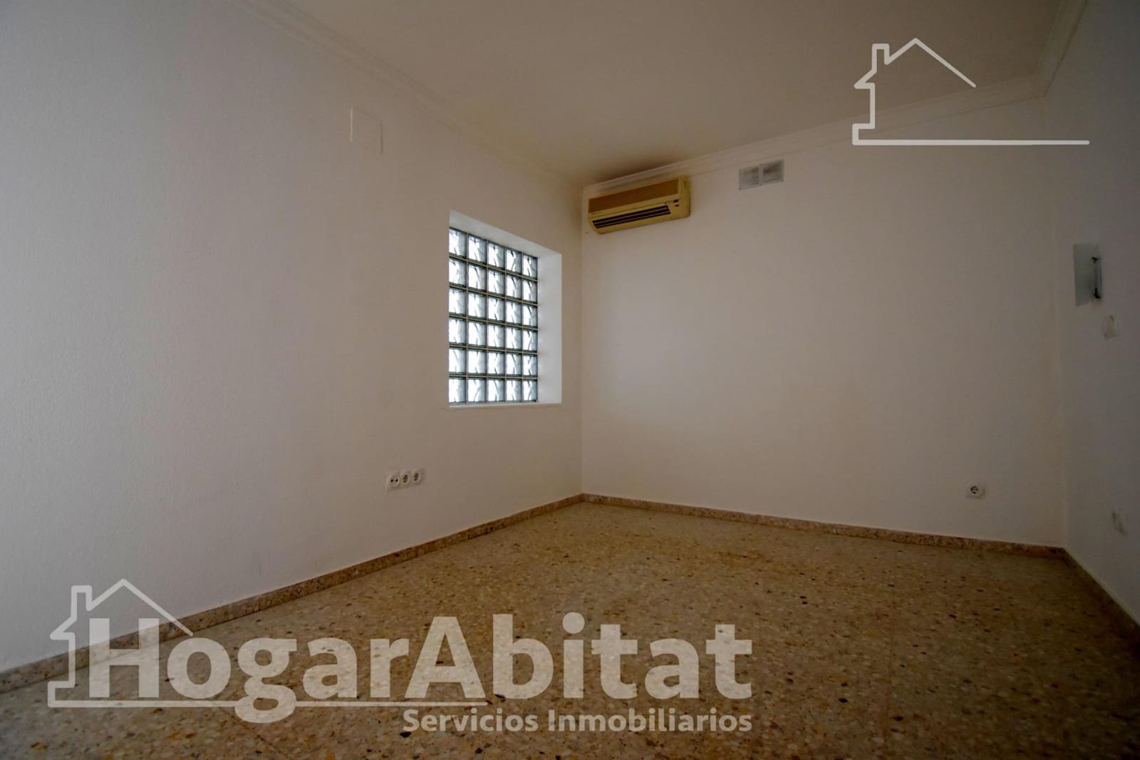 Adosado de 3 habitaciones en Dénia en venta - 350.000 € (Ref: 9990765)