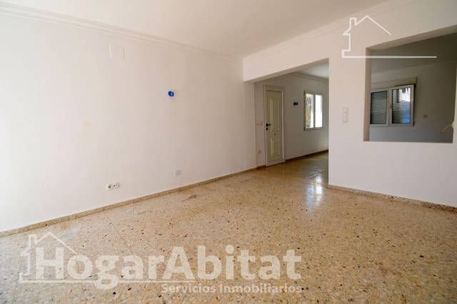 Adosado de 3 habitaciones en Dénia en venta - 350.000 € (Ref: 9990765)