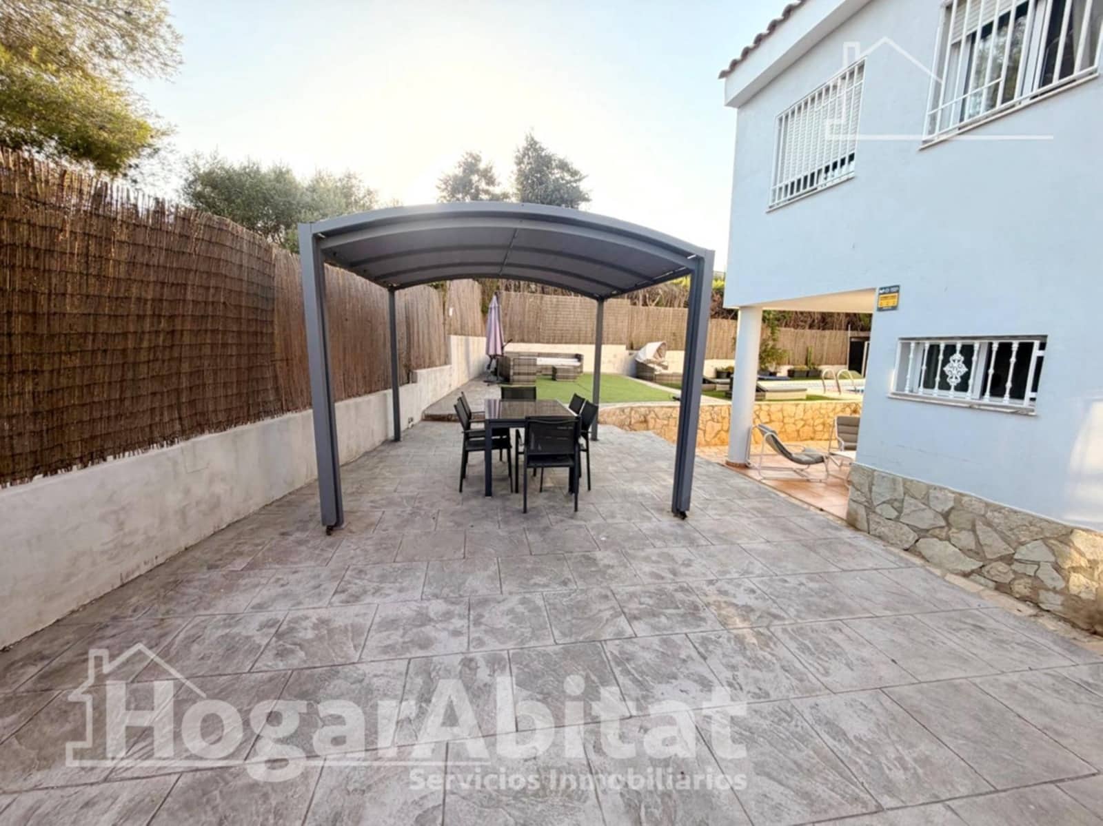 3 soveværelse Villa til salg i Montserrat med swimmingpool garage - € 298.000 (Ref: 9990769)