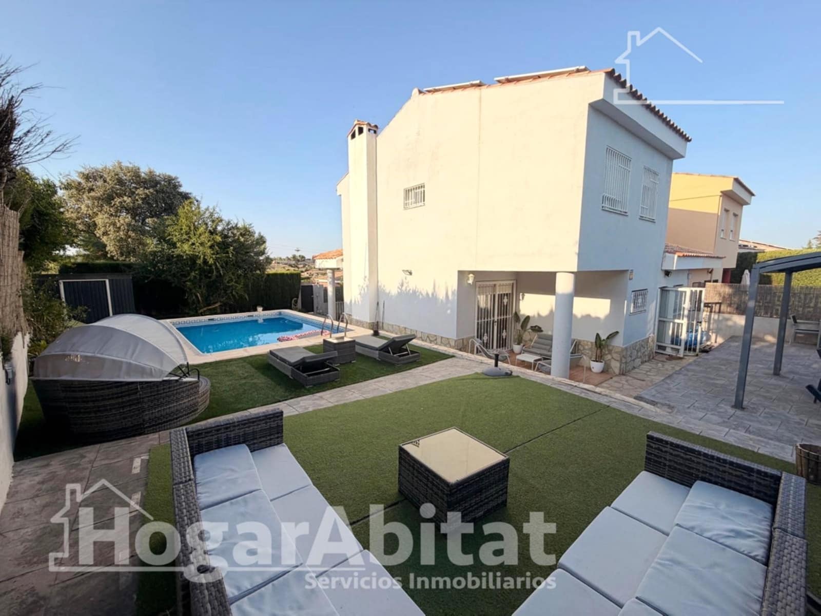 3 soveværelse Villa til salg i Montserrat med swimmingpool garage - € 298.000 (Ref: 9990769)
