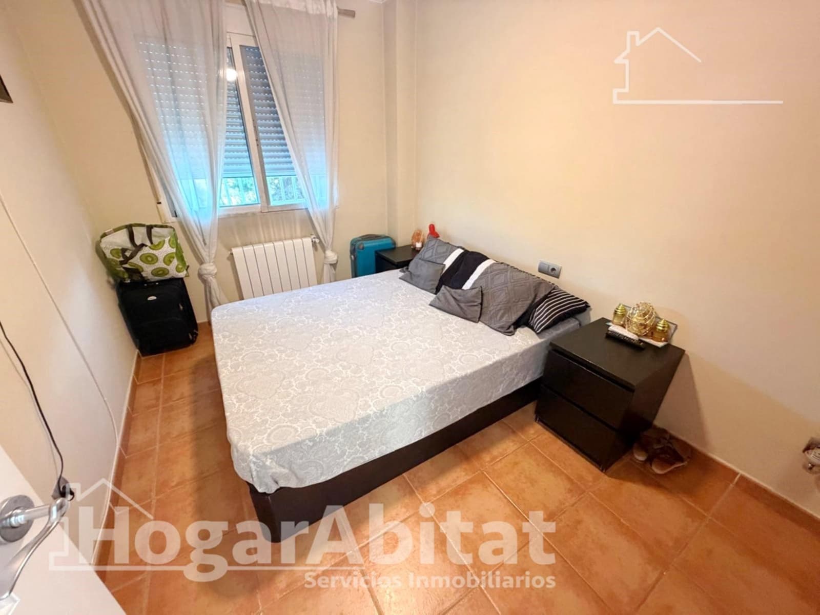 3 soveværelse Villa til salg i Montserrat med swimmingpool garage - € 298.000 (Ref: 9990769)