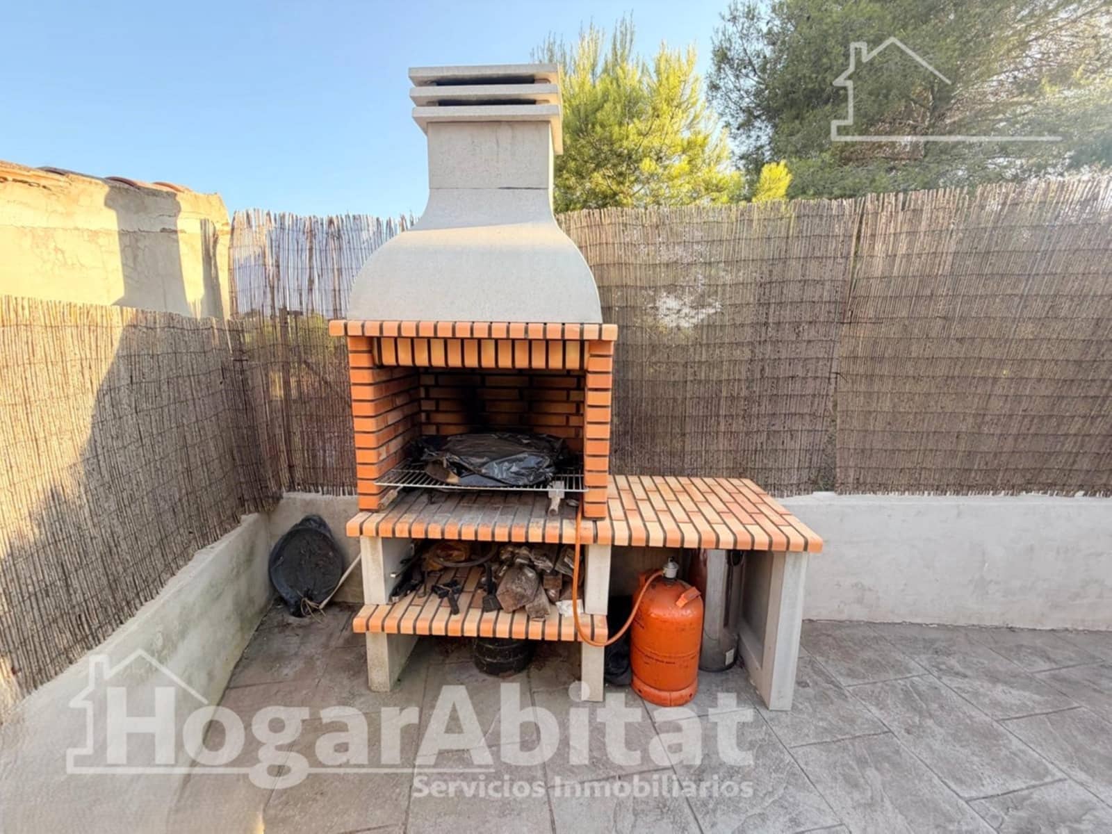 3 soveværelse Villa til salg i Montserrat med swimmingpool garage - € 298.000 (Ref: 9990769)