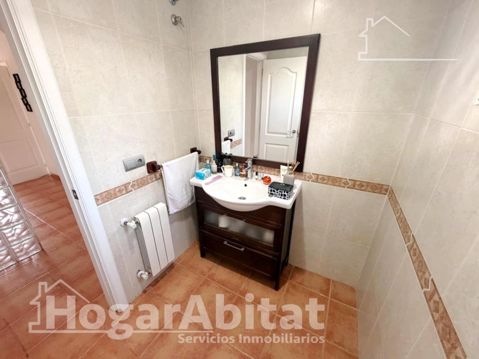 3 soveværelse Villa til salg i Montserrat med swimmingpool garage - € 298.000 (Ref: 9990769)