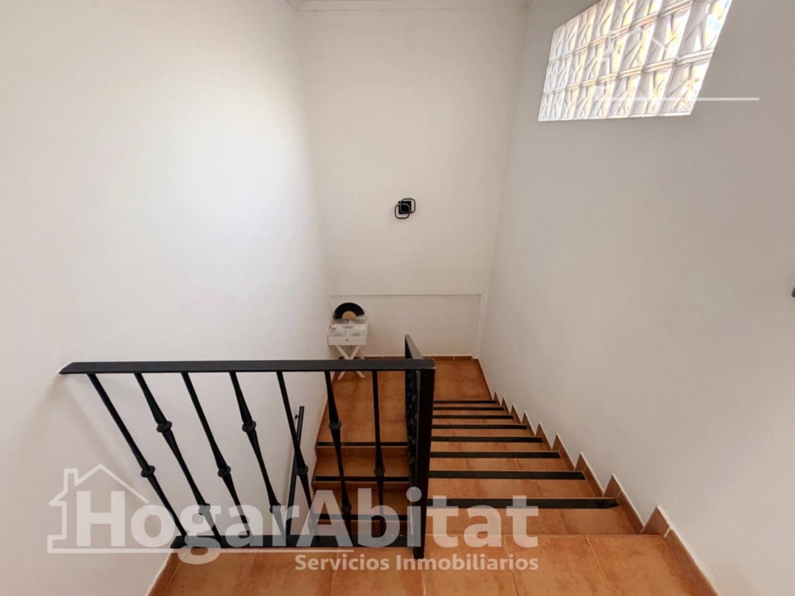 3 soveværelse Villa til salg i Montserrat med swimmingpool garage - € 298.000 (Ref: 9990769)