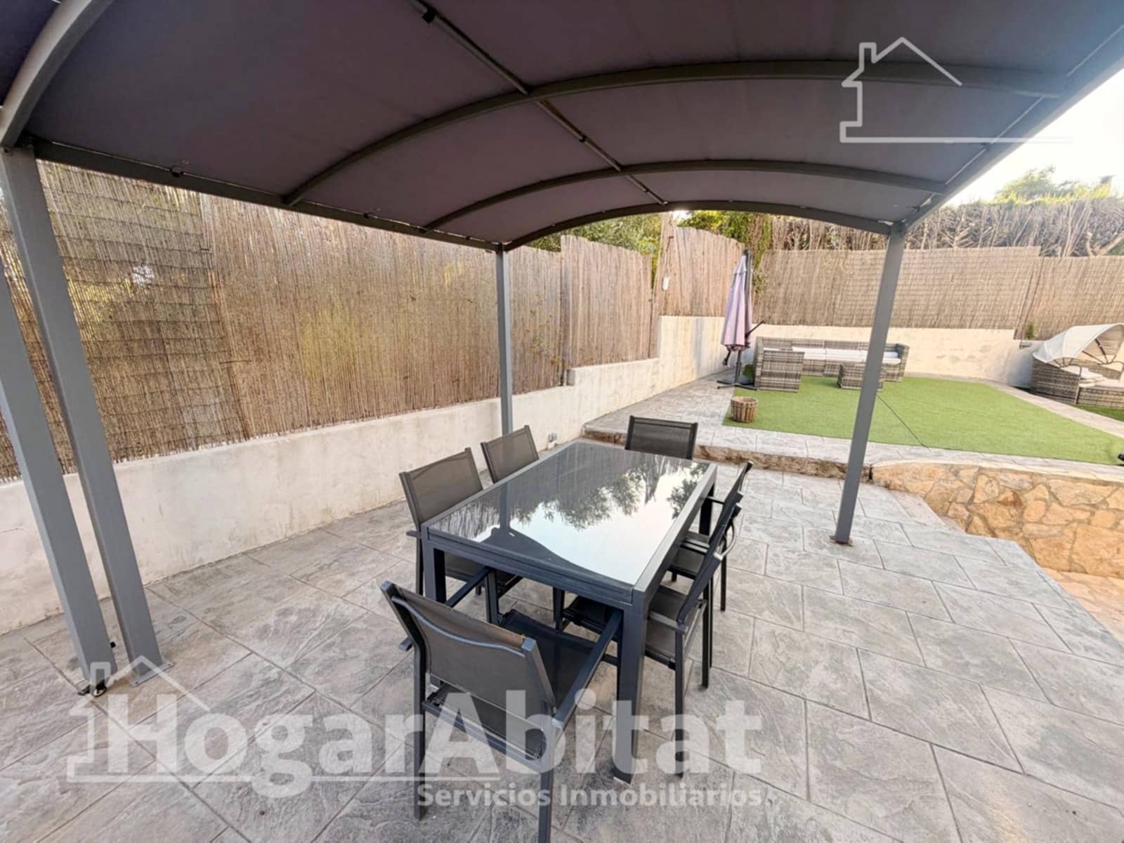 3 soveværelse Villa til salg i Montserrat med swimmingpool garage - € 298.000 (Ref: 9990769)