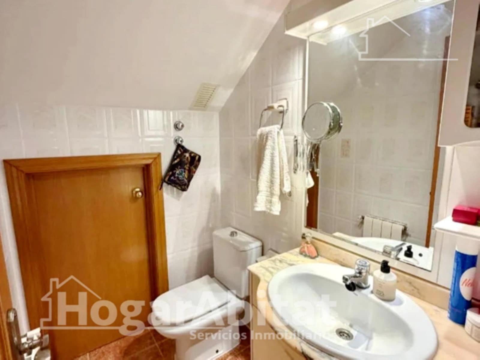5 slaapkamer Rijtjeshuis te koop in Torrent met zwembad - € 430.000 (Ref: 9990776)