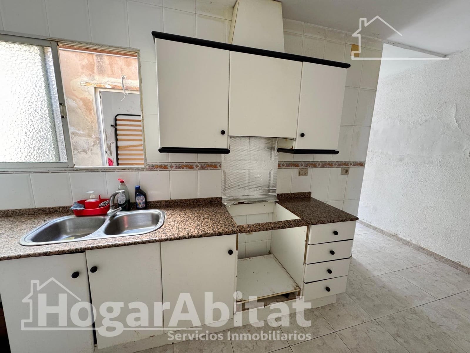 3 makuuhuone Omakotitalo myytävänä paikassa Vila-real - 99 900 € (Ref: 9990779)