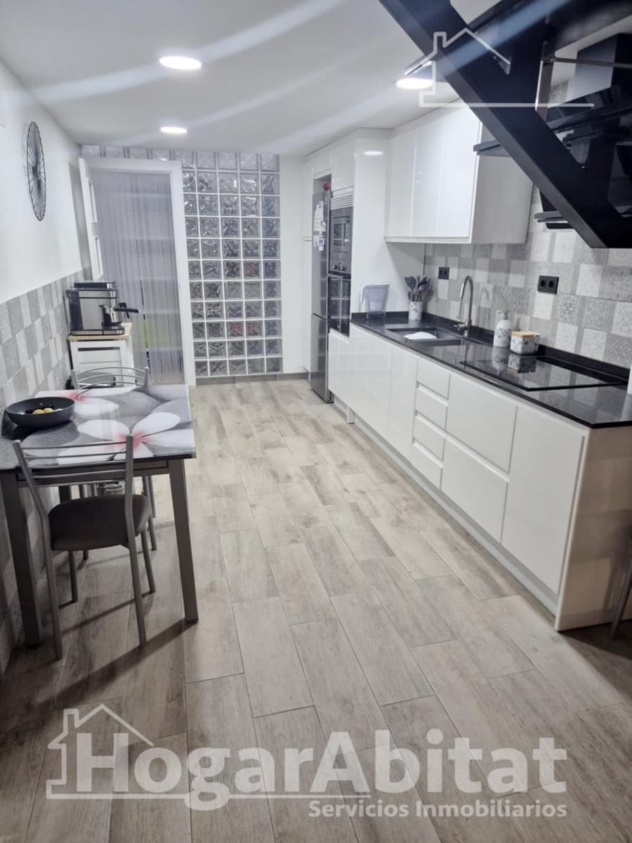 Casa de 3 habitaciones en Vilanova d'Alcolea en venta - 130.000 € (Ref: 9994303)
