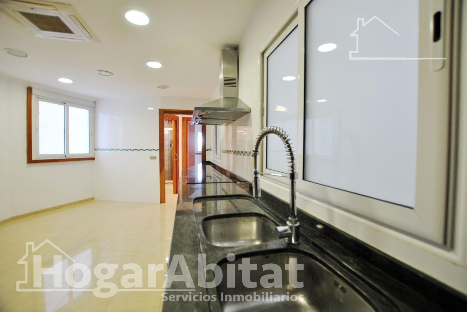 Piso de 4 habitaciones en Gandia en venta - 238.000 € (Ref: 9997157)