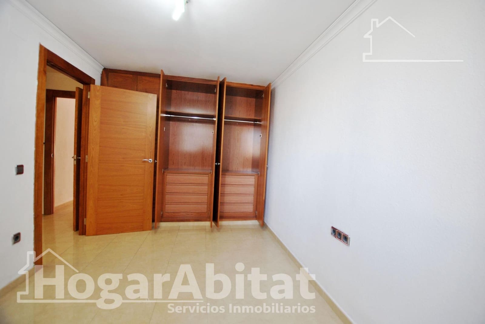 Piso de 4 habitaciones en Gandia en venta - 238.000 € (Ref: 9997157)
