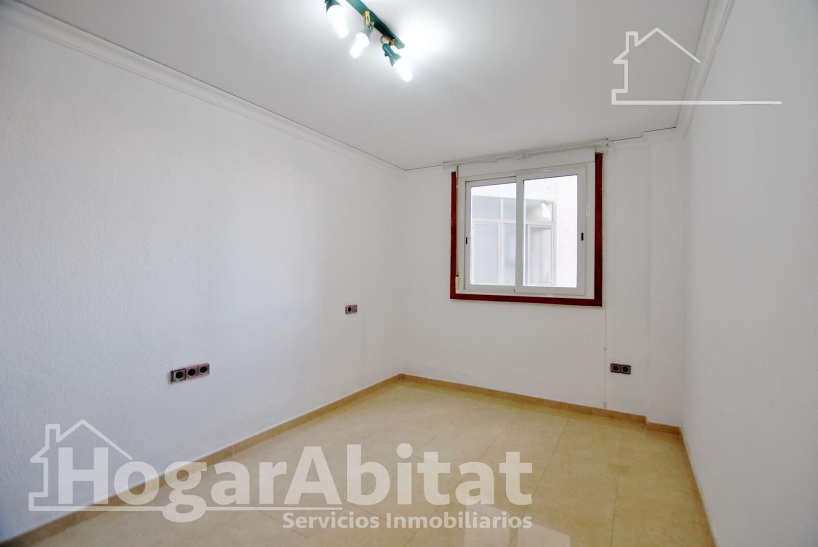 Piso de 4 habitaciones en Gandia en venta - 238.000 € (Ref: 9997157)