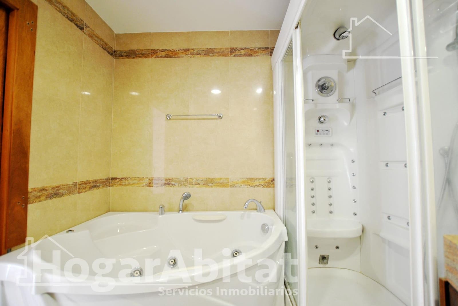 Piso de 4 habitaciones en Gandia en venta - 238.000 € (Ref: 9997157)