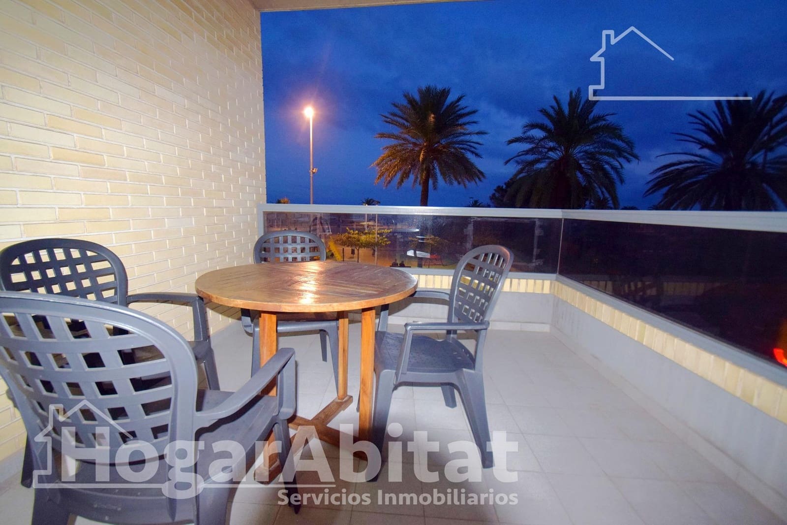 2 bedroom Flat for sale in Sagunto / Sagunt with garage - € 300,000 (Ref: 9997158)