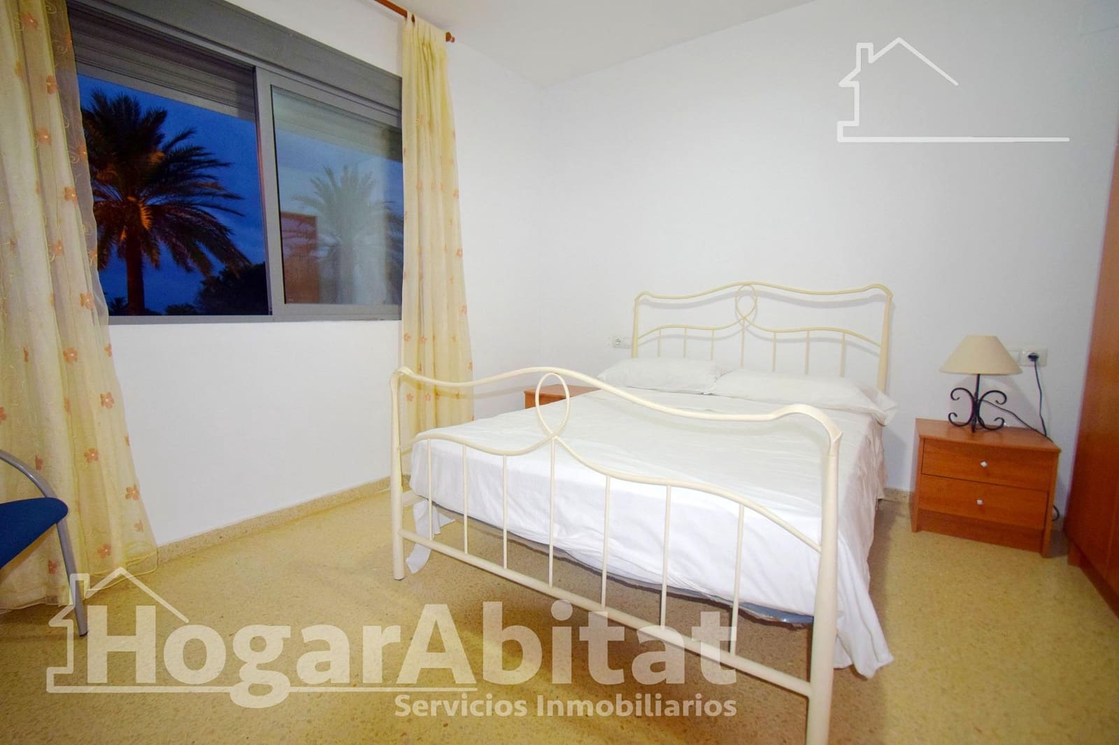 2 bedroom Flat for sale in Sagunto / Sagunt with garage - € 300,000 (Ref: 9997158)