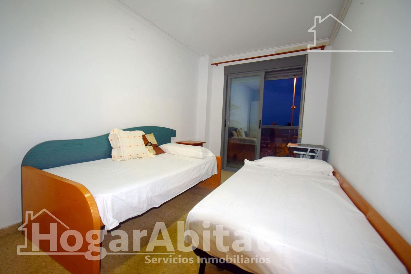 2 bedroom Flat for sale in Sagunto / Sagunt with garage - € 300,000 (Ref: 9997158)