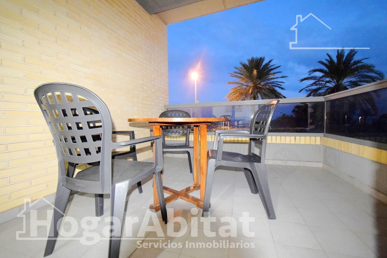 2 bedroom Flat for sale in Sagunto / Sagunt with garage - € 300,000 (Ref: 9997158)