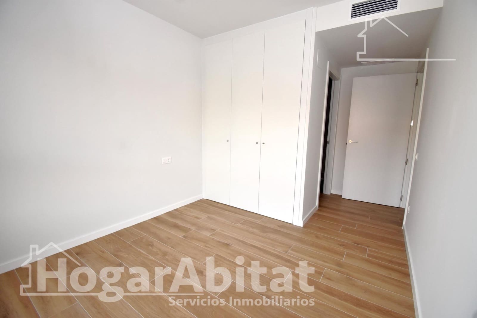2 makuuhuone Asunto myytävänä paikassa Quart de Poblet mukana uima-altaan 
autotalli - 310 000 € (Ref: 9997161)