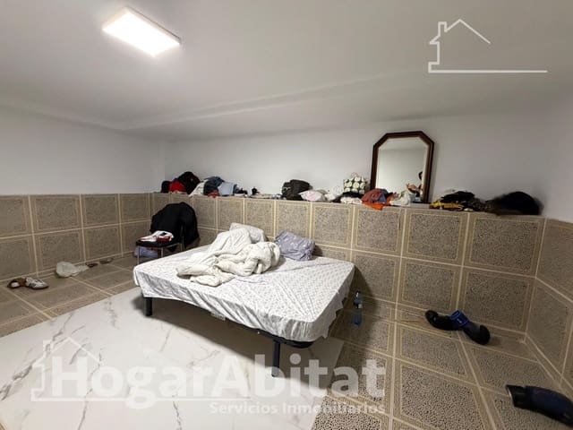 4 bedroom Commercial for sale in Sagunto / Sagunt - € 125,000 (Ref: 9997162)
