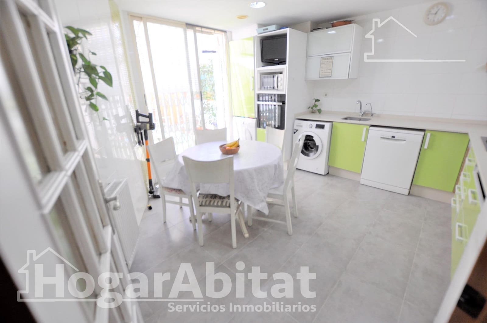 3 bedroom Flat for sale in Valencia city - € 378,000 (Ref: 9997166)