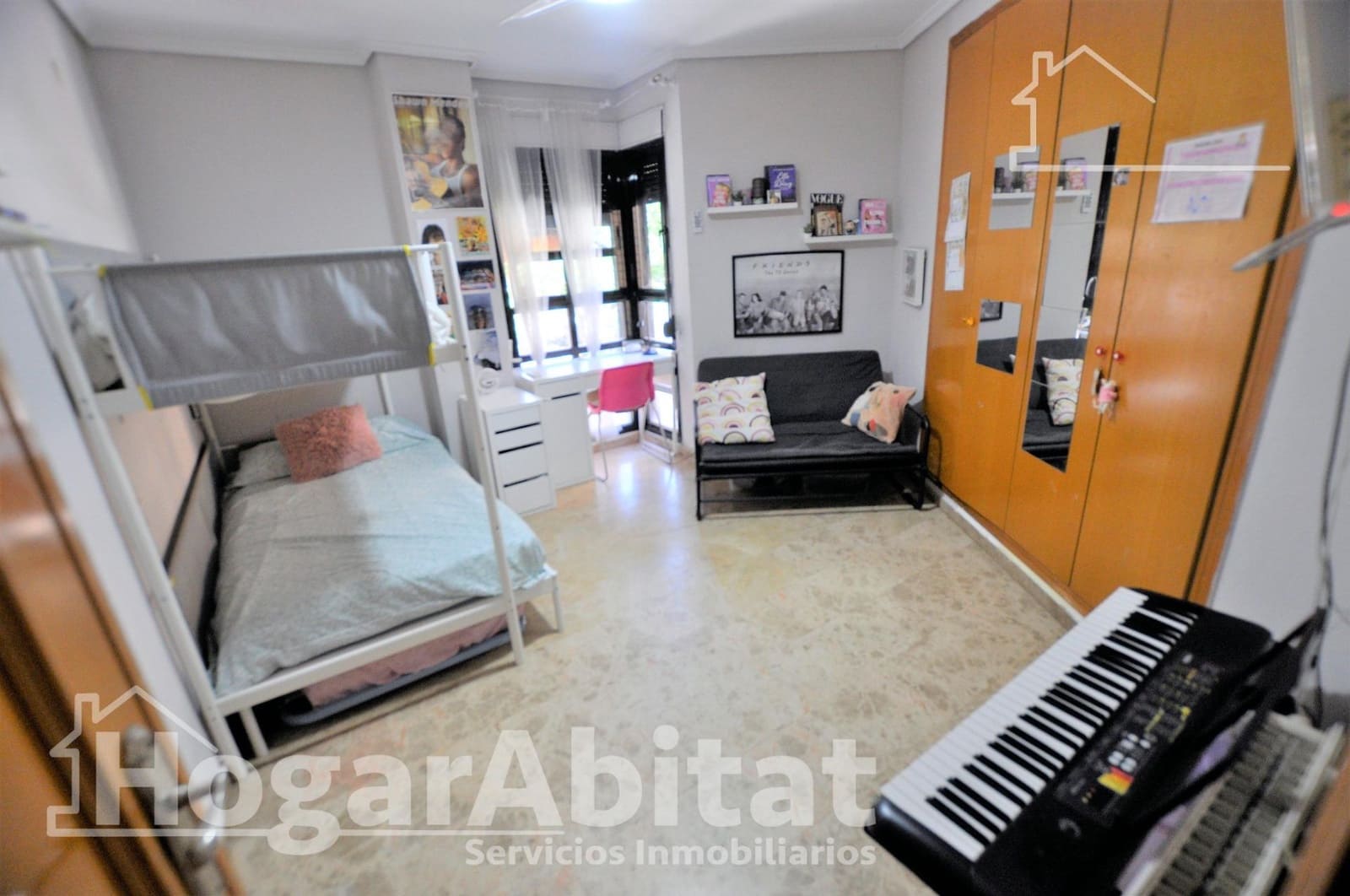 3 bedroom Flat for sale in Valencia city - € 378,000 (Ref: 9997166)