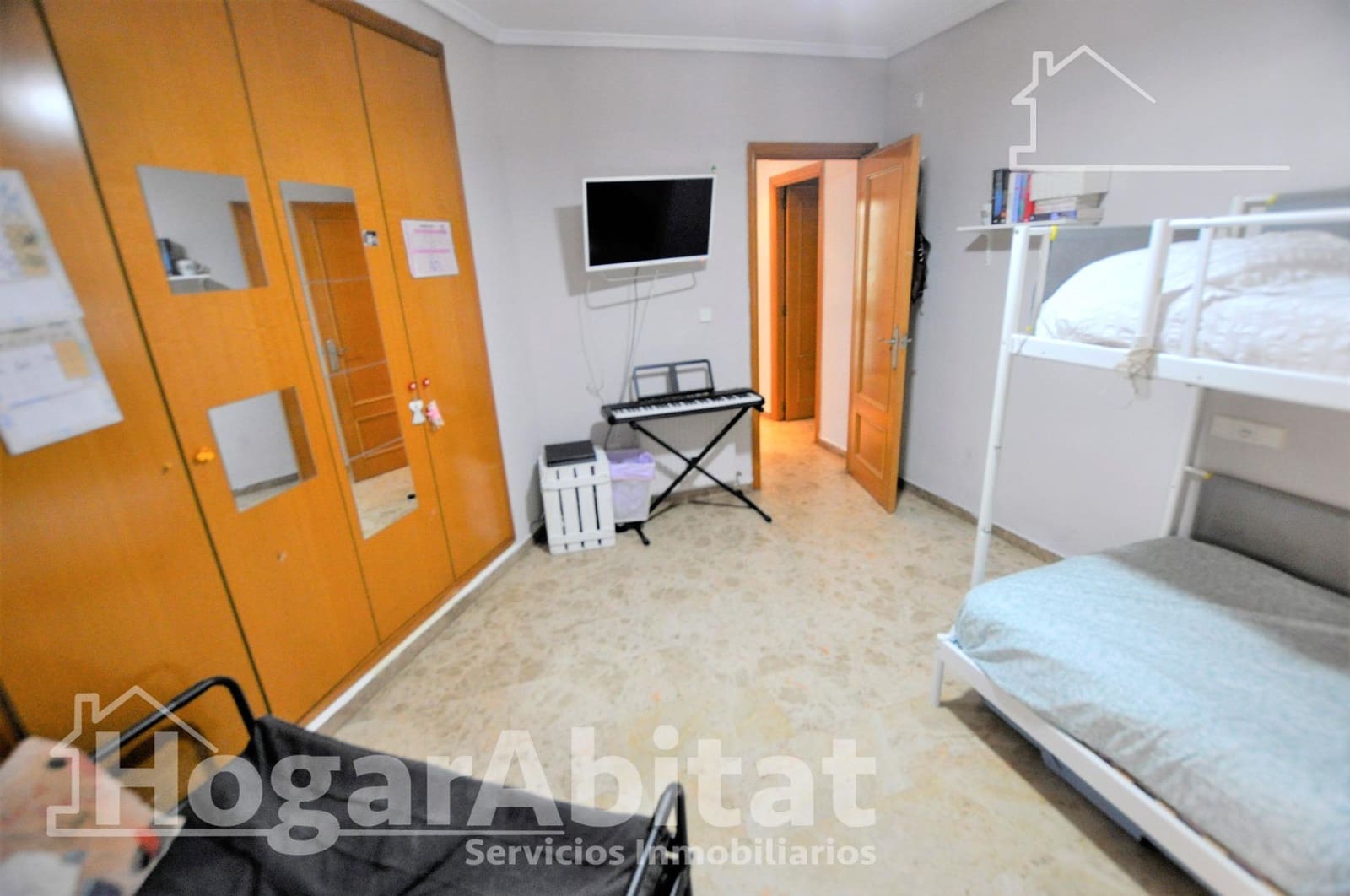 3 bedroom Flat for sale in Valencia city - € 378,000 (Ref: 9997166)