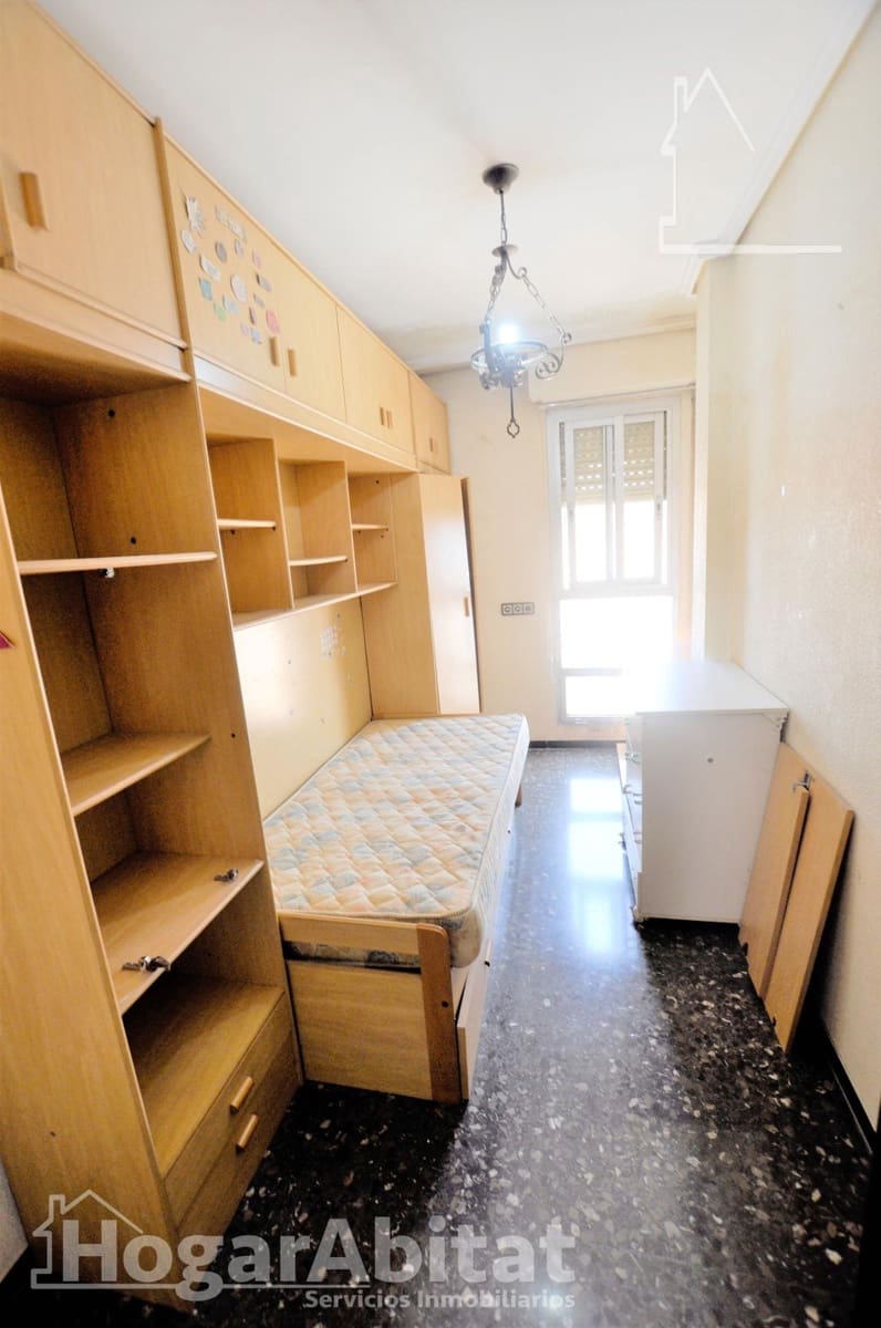 4 slaapkamer Flat te koop in Valencia stad - € 385.000 (Ref: 9997174)