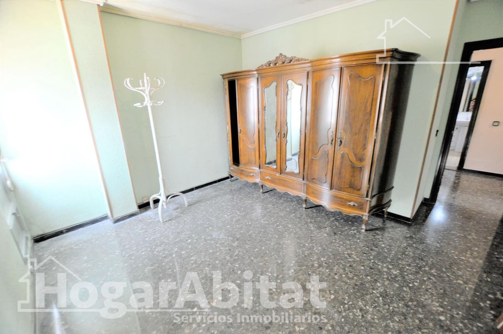 4 slaapkamer Flat te koop in Valencia stad - € 385.000 (Ref: 9997174)