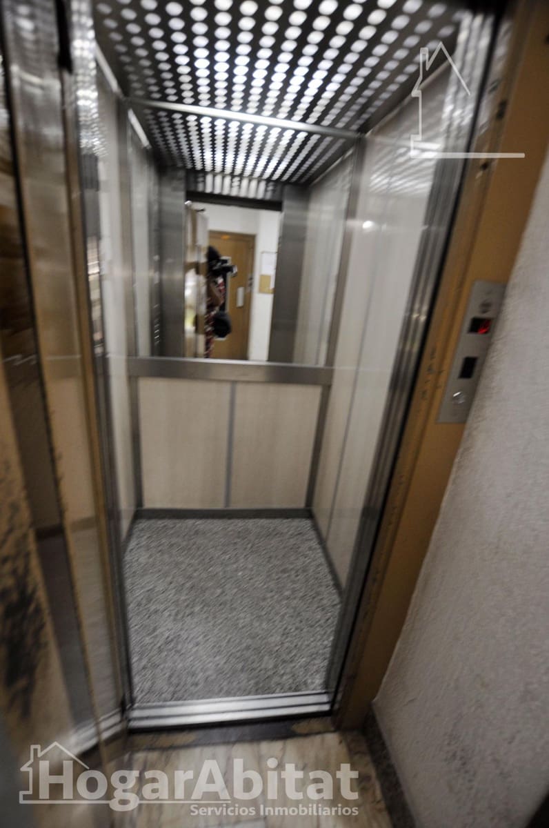 4 slaapkamer Flat te koop in Valencia stad - € 385.000 (Ref: 9997174)