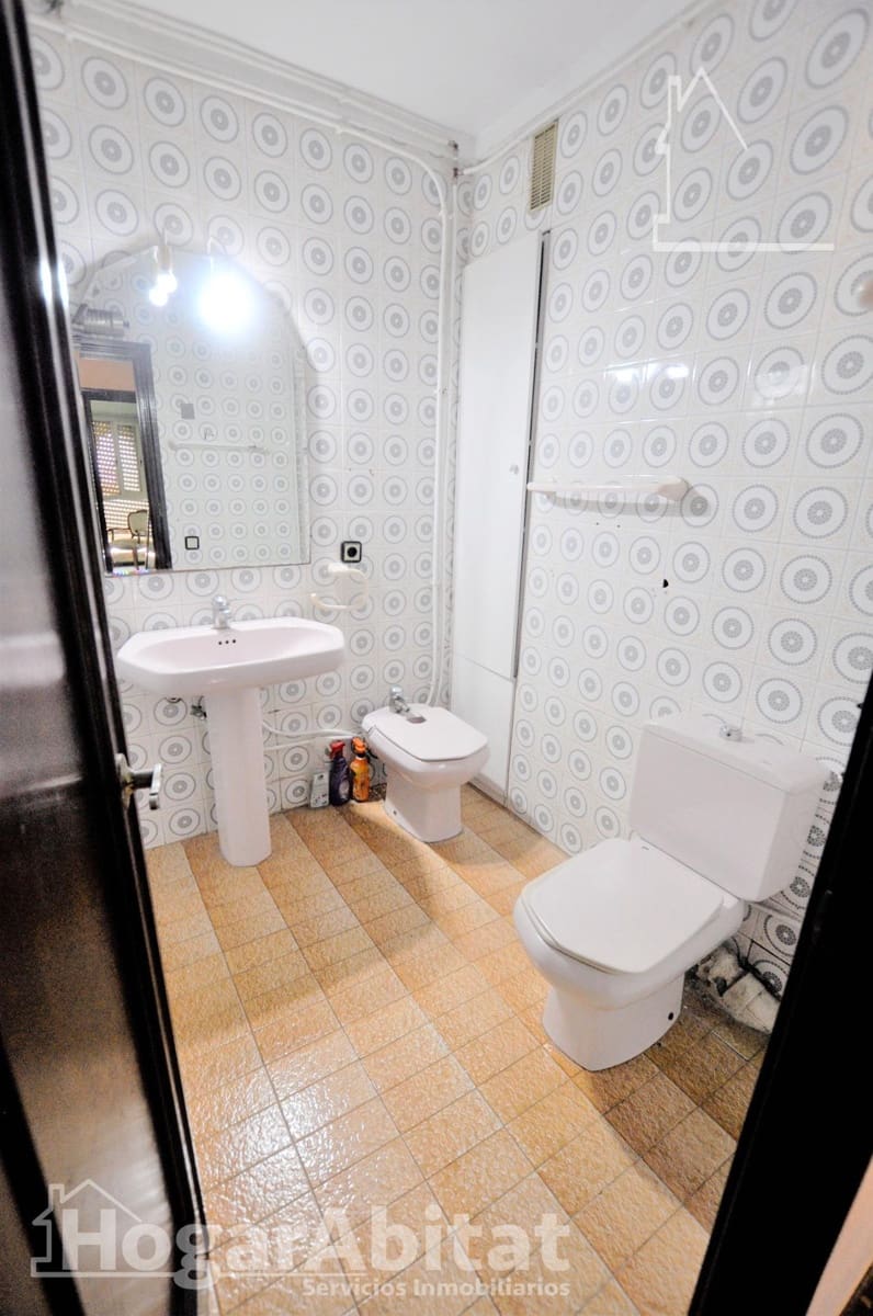 4 slaapkamer Flat te koop in Valencia stad - € 385.000 (Ref: 9997174)
