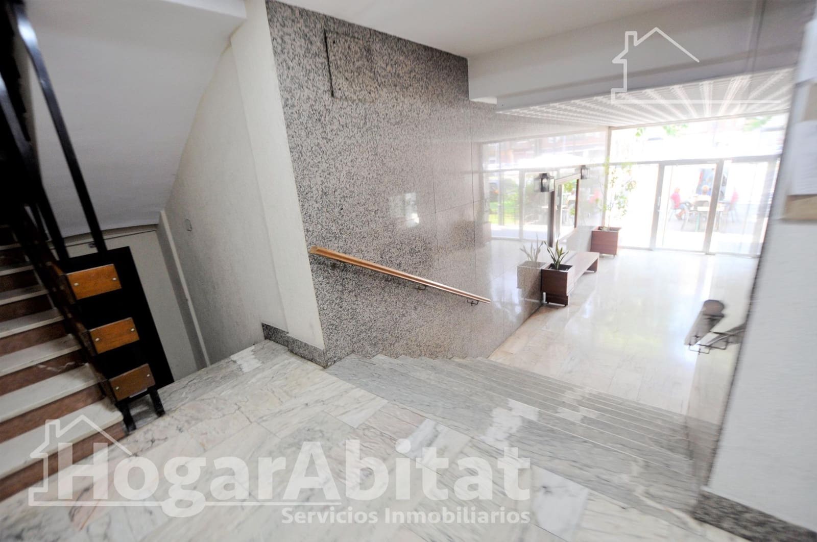 4 slaapkamer Flat te koop in Valencia stad - € 385.000 (Ref: 9997174)
