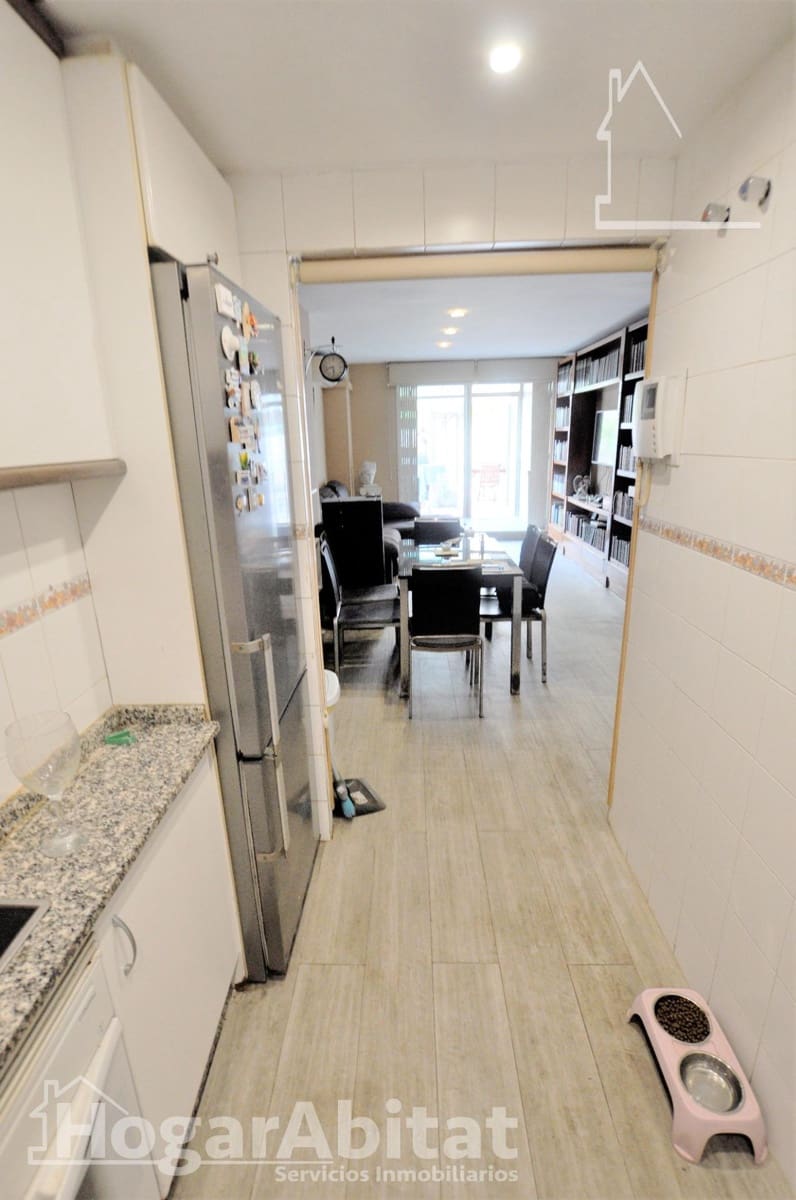 2 slaapkamer Flat te koop in Valencia stad - € 340.000 (Ref: 9997175)