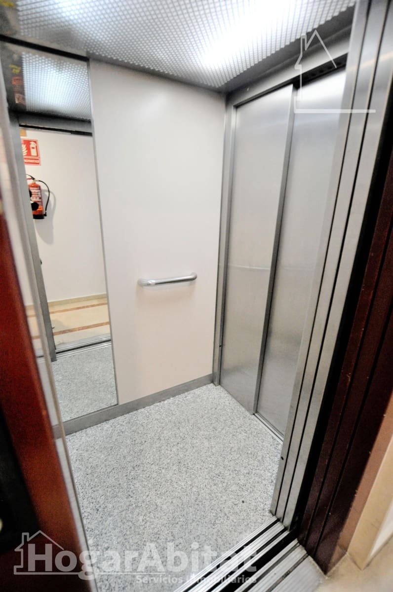 2 slaapkamer Flat te koop in Valencia stad - € 340.000 (Ref: 9997175)
