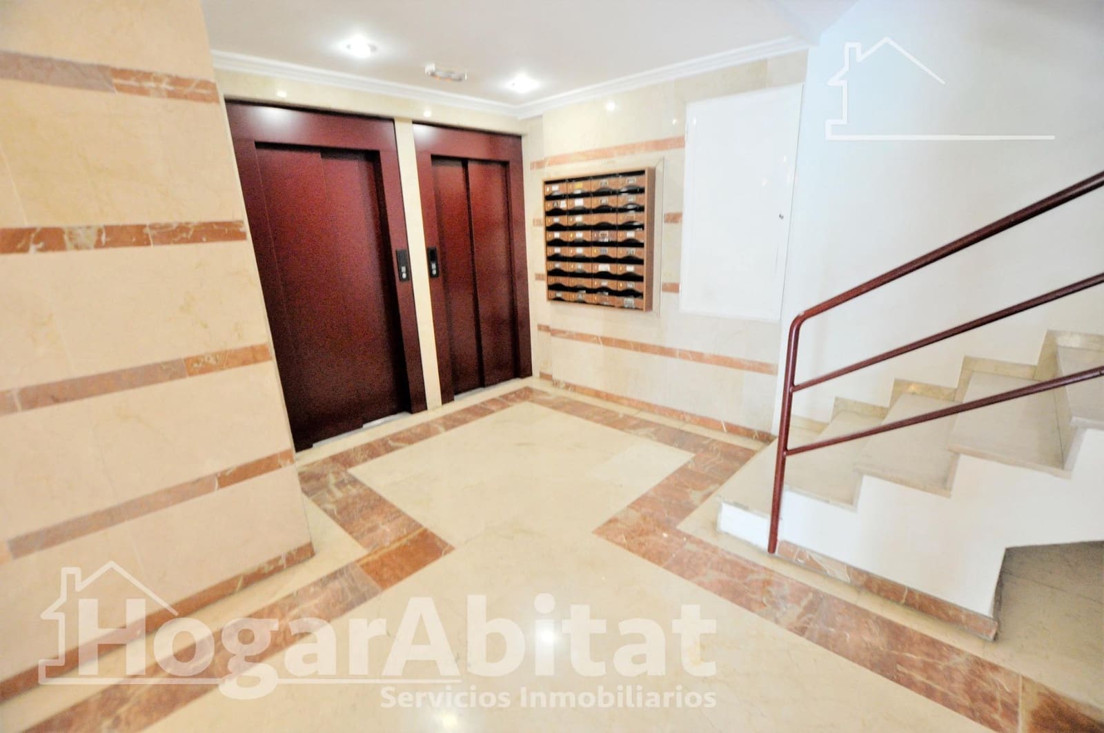 2 slaapkamer Flat te koop in Valencia stad - € 340.000 (Ref: 9997175)