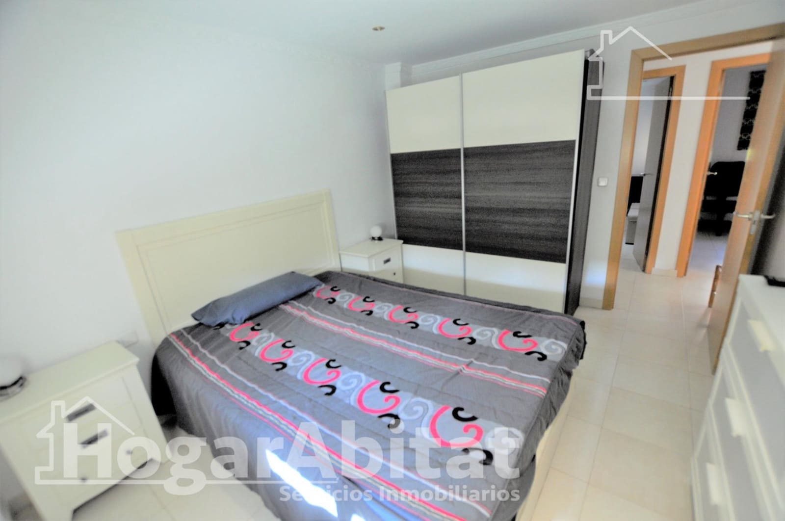 3 bedroom Flat for sale in Valencia city - € 199,900 (Ref: 9997179)