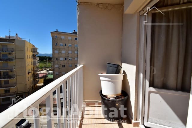 Piso de 3 habitaciones en Gandia en venta - 115.000 € (Ref: 9998862)