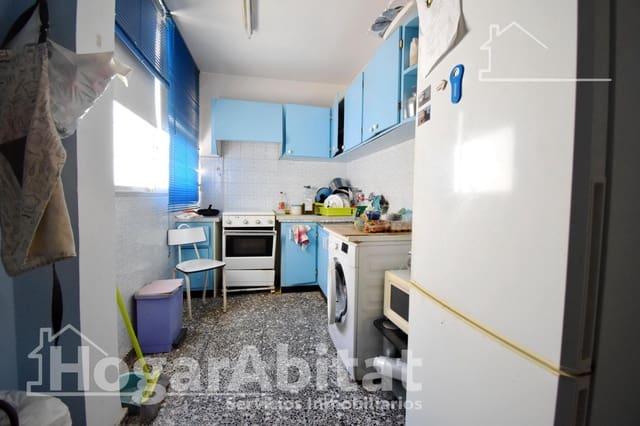 Piso de 3 habitaciones en Gandia en venta - 115.000 € (Ref: 9998862)