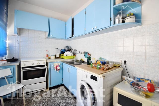 Piso de 3 habitaciones en Gandia en venta - 115.000 € (Ref: 9998862)
